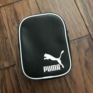 Puma pouch